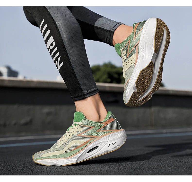Chaussures de course légères pour hommes et femmes, nouvelle collection printemps-été 2025, avec plaque en carbone, pour marathon